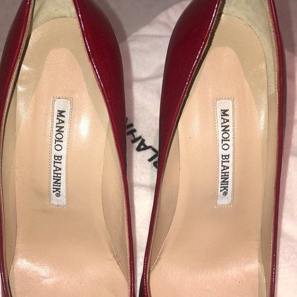 Manolo Blahnik Red Pumps. - Picture 5 of 6